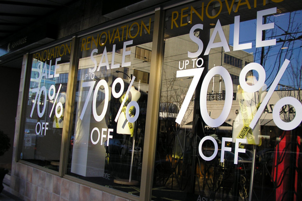 Vinyl-Lettering-&-Graphics