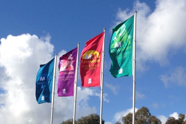 banners-&-flags
